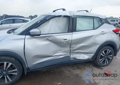 2019 Nissan Kicks Sv из США, поврежденный, VIN 3N1CP5CU7KL550535
